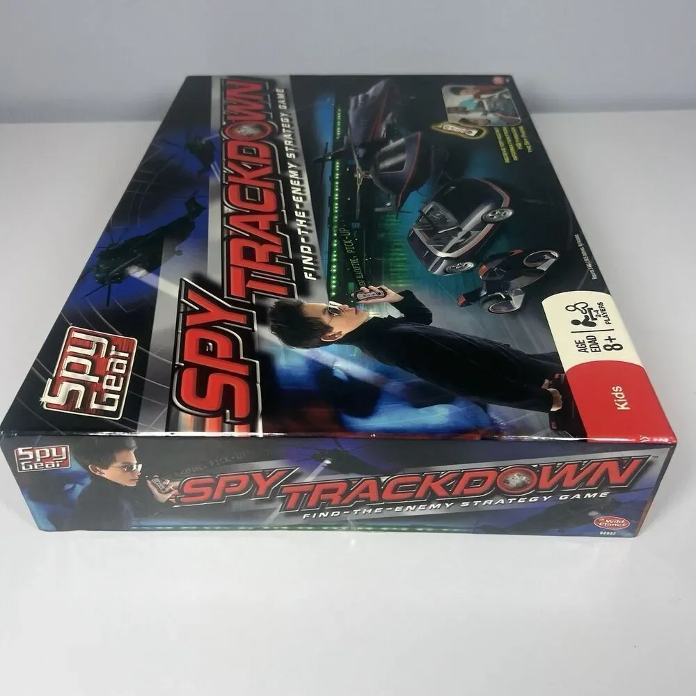 Spy Gear - Spy Trackdown  - Find the Enemy Strategy Game NEW IN BOX SEALED